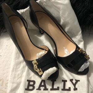 Brand new Bally heels